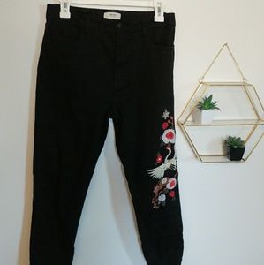 NWOT Embroidered bird floral black jeans high rise